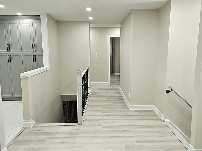 61 Deerfield Cres — Photo 10