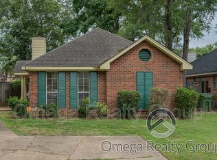 3678 Carriage Oaks Dr, Montgomery, AL 36116