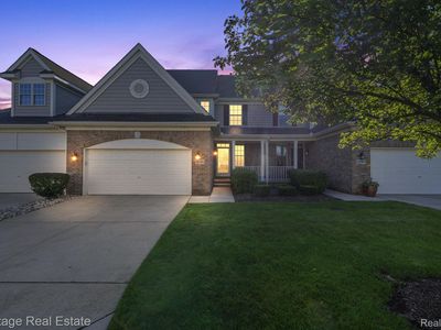 32952 Brookside Cir, Livonia, MI, 48152