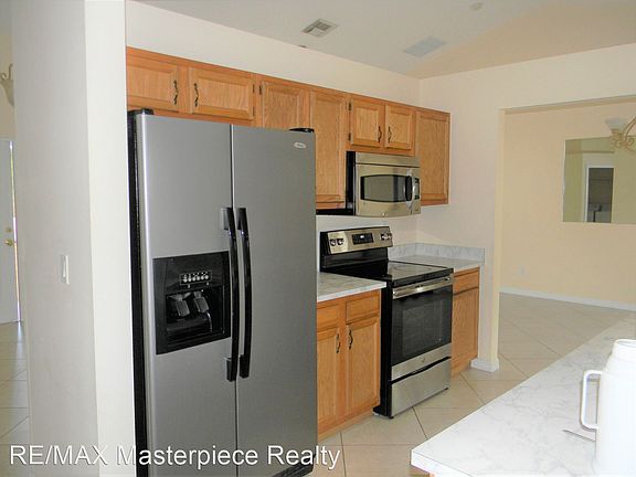 3rd image of 5860 NW Dunmore Ave
