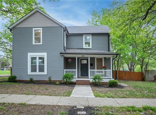 300 SE 1st St, Lees Summit, MO 64063