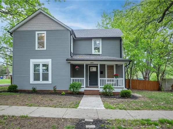 300 SE 1st St, Lees Summit, MO 64063