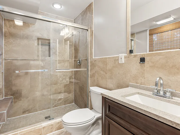 6711 Doane Ave — Photo 15