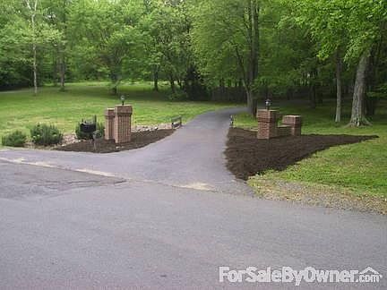 Entrance
						:
						With Brick Columns
