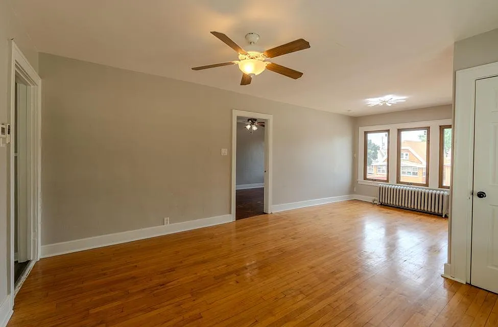3 bed, 1700 sqft, $2,100 — Photo 3
