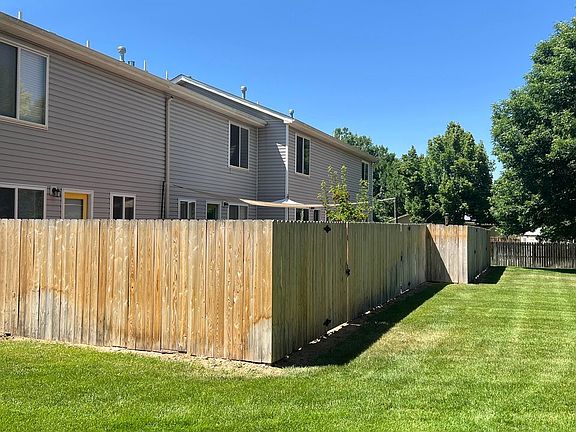 3rd image of 3440 Windmill Dr #6-4