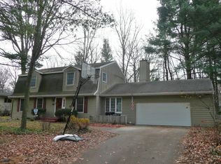 4211 Partridge Ln, Midland, MI 48640