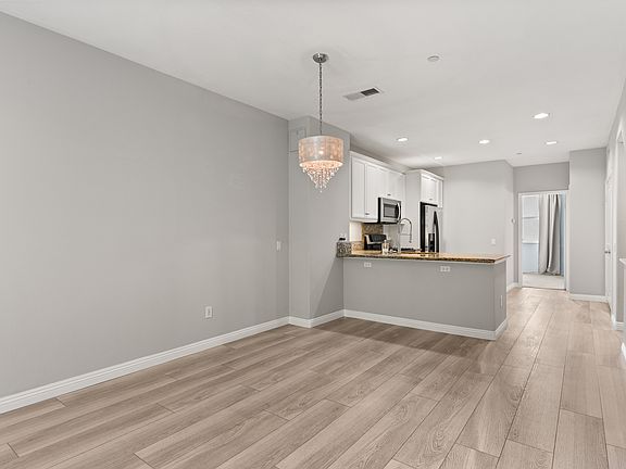5th image of 8620 Belford Ave APT 606