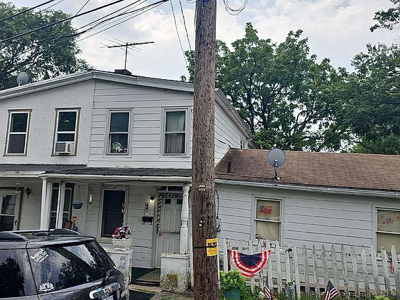 3rd image of 660 Jefferson Ave