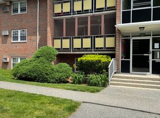 Hilltop Gardens, Norwood, MA 02062