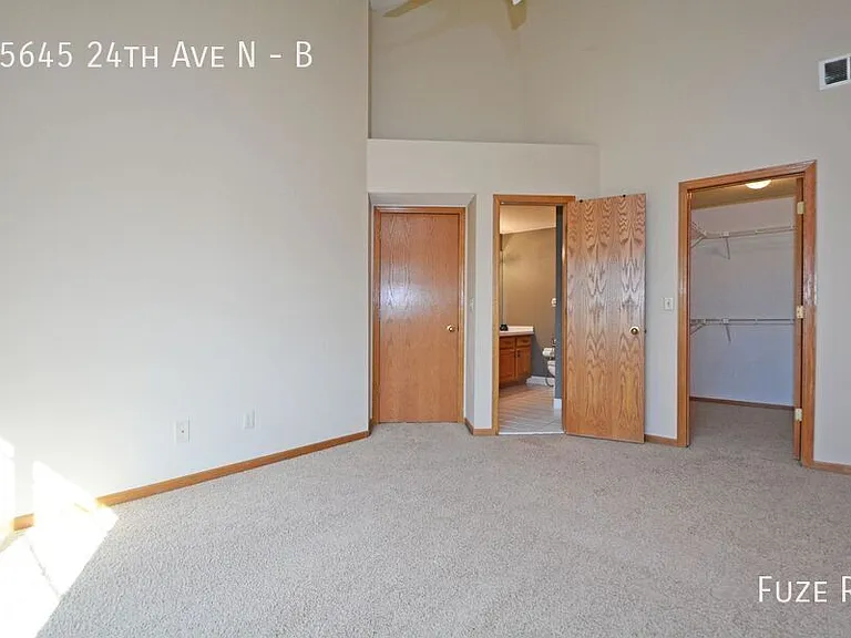 15645 24th Ave N #B — Photo 12