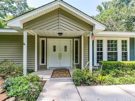 4th image of 901 Wood Branch Ln