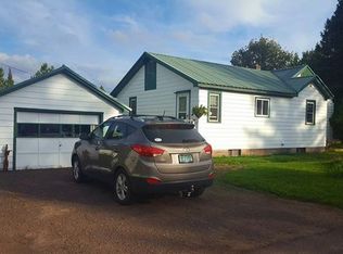 1801 E Pierce St, Wakefield, MI 49968