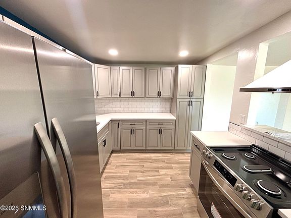5th image of 1417 Lees Dr