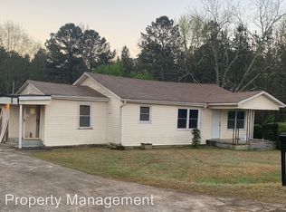 191 Roger Arnold Rd, Grantville, GA 30220