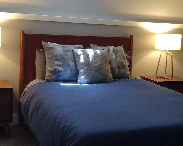 522 S Stewart Ct — Photo 14