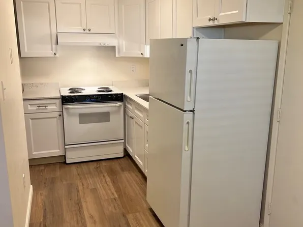 16239 SW 2nd St APT 1, Sherwood, OR 97140
