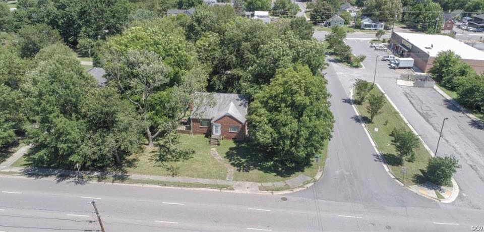 1st image of 3420 Woodlawn St