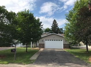1827 Clarence St, White Bear Lake, MN 55110