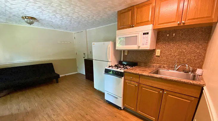 112 W Tompkins St #3 — Photo 2
