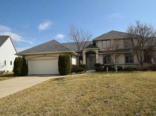 5706 Walnut Cove Rd, Sylvania, OH 43560