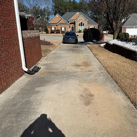 1120 Lewis Ridge Cir — Photo 3