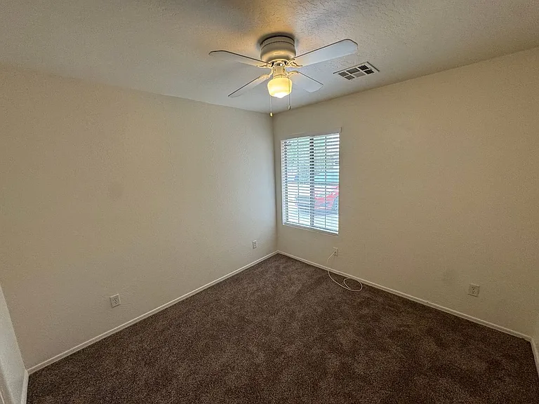 1225 W Darrel Rd — Photo 16