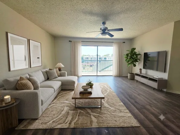 2826 S Bartell Dr, Houston, TX