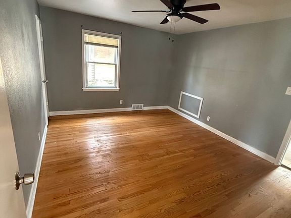 2nd image of 5284 N Teutonia Ave