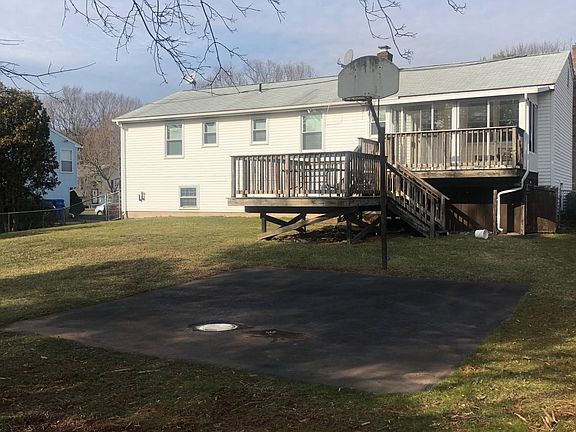 2nd image of 5 Costanzo Ct
