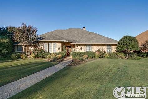 2nd image of 2601 Cielo Dr