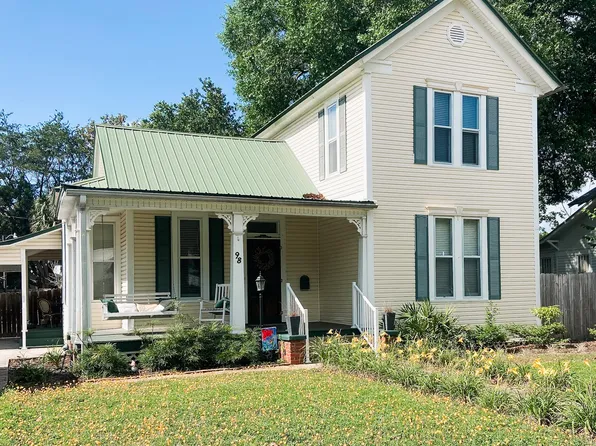 98 Live Oak Ave E, Defuniak Springs, FL 32435