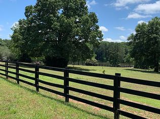 15 Meadow Rdg, Social Circle, GA 30025