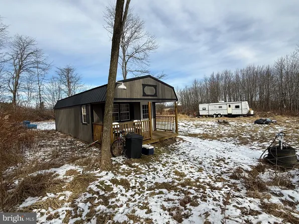 240 Brush Aly, Elk Garden, WV 26717