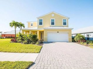 456 Bahama Grande Blvd, Apollo Beach, FL 33572
