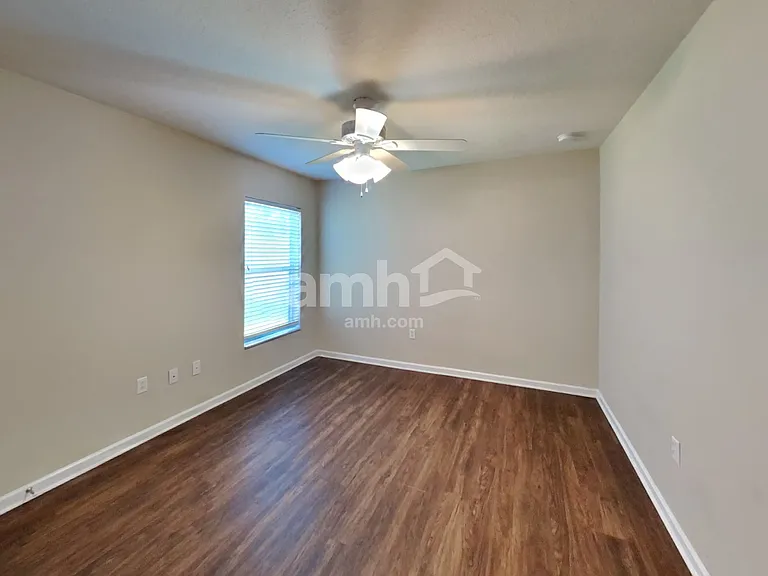 7330 Crescent Palm Dr — Photo 16