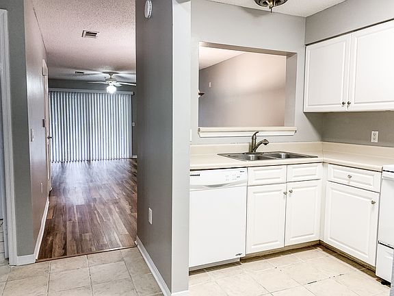4th image of 4274 Calinda Ln APT 226