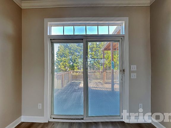 4th image of 79 Kerrylane Dr