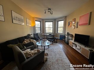 15 Stearns Rd #9, Brookline, MA 02446