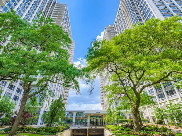 4250 N Marine Dr APT 2105, Chicago, IL 60613