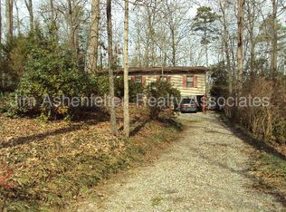 125 Foxtail Dr, Hartwell, GA 30643