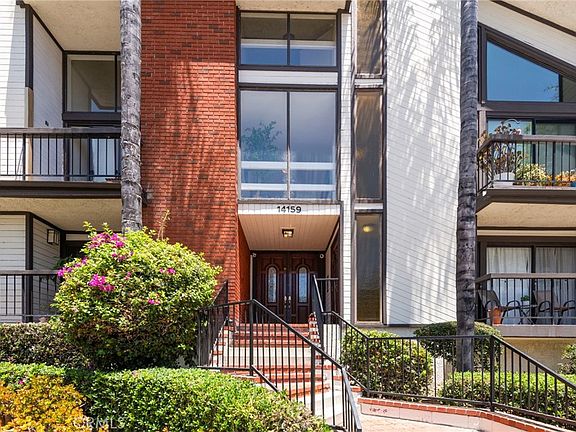 5th image of 14159 Riverside Dr Unit 103