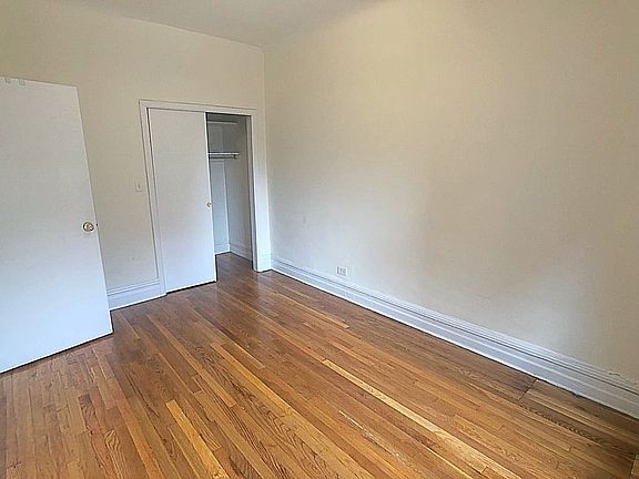 5th image of 306 W 93rd St APT 4