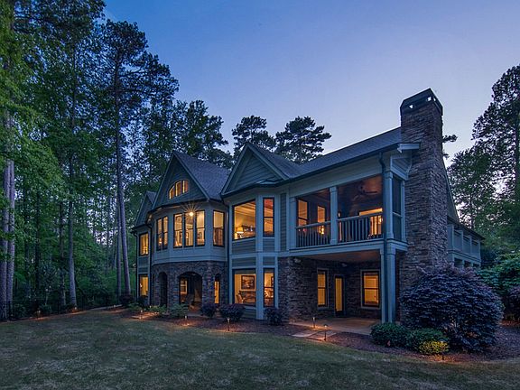 2nd image of 1160 Clifton Place Loop