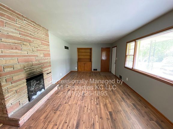 3rd image of 8001 E 54th Ter