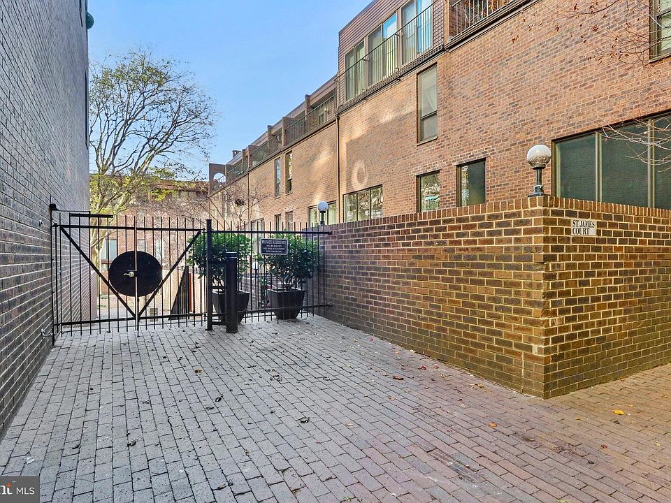 2nd image of 9 Saint James Ct #13