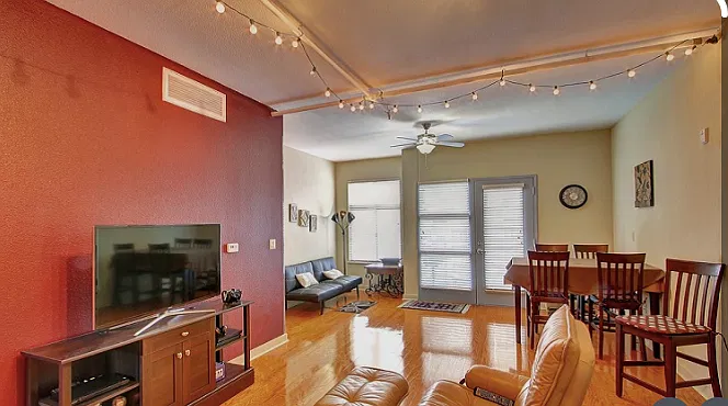 2 bed, 1000 sqft, $1,995 — Photo 1