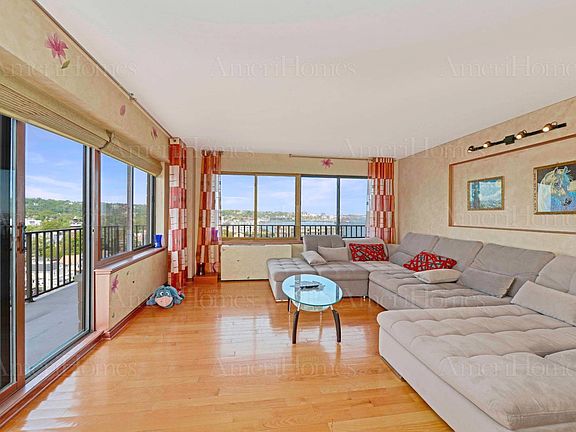 3rd image of 31 Hylan Blvd APT 12D
