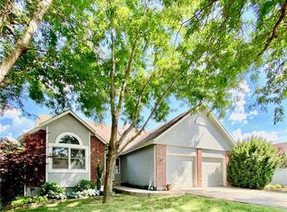 6803 W 156th Ter, Overland Park, KS 66223