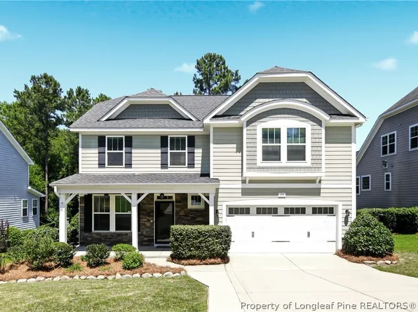 28 School Side Dr, Spring Lake, NC 28390